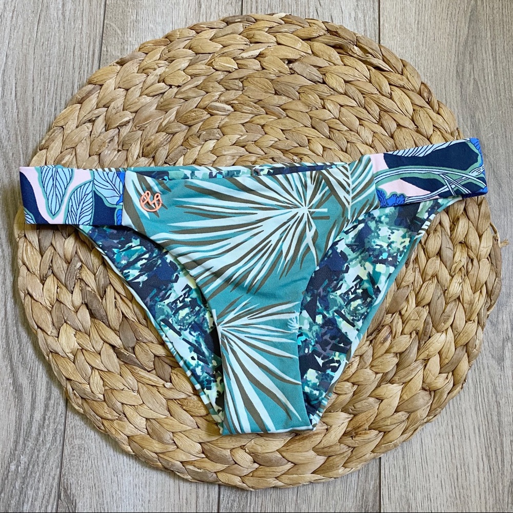 Maaji Reversible Bikini Bottom Mint Palm Small New